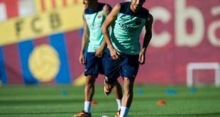 Futebol - Neymar treina com bola pela primeira vez desde lesão na vértebra