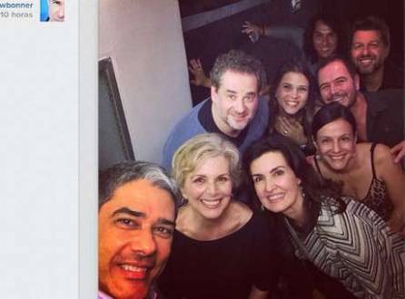 William Bonner foi ao teatro com Fátima Bernardes