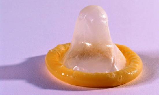 África - Preservativos são muito pequenos para os ugandenses