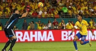 Neymar foi decisivo e marcou o gol da vitória na reestreia de Dunga