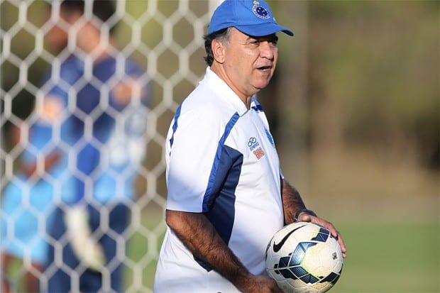 Copa do Brasil 2014 - Marcelo Oliveira fecha treino na Raposa e faz mistério para encarar o ABC