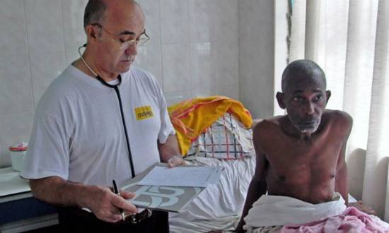 Viejo é o segundo missionário espanhol a contrair o Ebola