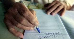 Educação - Analfabetismo cai no Brasil, mas 13 milhões não sabem ler nem escrever