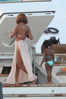 beyoncefilhablue-ivygrosby2