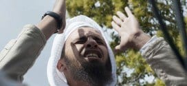 Alguns manifestantes muçulmanos se contentaram em protestar com frases como "Vocês vão para o inferno"