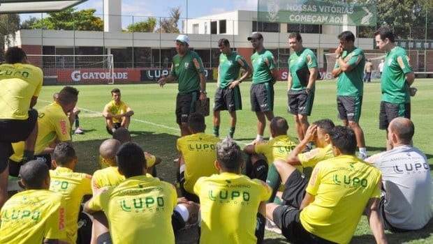 Futebol - STJD condena América-MG à perda de 21 pontos na Série B