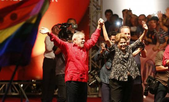 Lula pediu votos para a afilhada política. Foto: Alexandre Gondim/JC Imagem