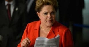 Dilma teria sido alertada sobre possíveis irregularidades na Petrobras