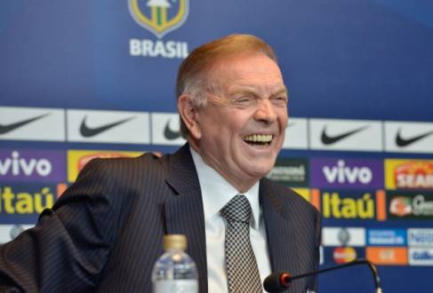 CBF distribuiu relógios comemorativos durante a Copa do Mundo de seu próprio patrocinador