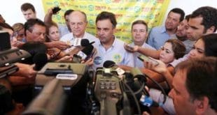 Eleições 2014 - Em Montes Claros, Aécio defende Marina de ataques do PT