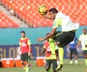 Seleção brasileira - David Luiz sofre lesão no joelho e fica fora do jogo do Brasil com Equador