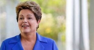 Os indícios são claros de que houve o desvio, se não, não teria havido delação premiada, nem essa investigação, disse Dilma Rousseff