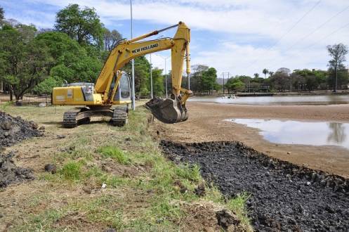 Montes Claros - Lagoa do Parque recebe medidas para evitar assoreamento