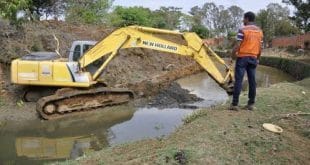 O coordenador da Defesa Civil Municipal, Mattson Malveira, informa que a ação será realizada também em outras áreas de risco da cidade.