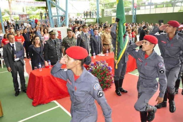 Montes Claros - Realizada formatura dos novos soldados do Corpo de Bombeiros de Montes Claros