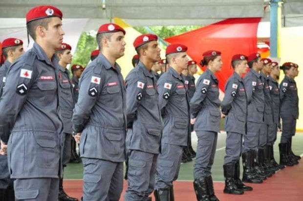 Montes Claros - Realizada formatura dos novos soldados do Corpo de Bombeiros de Montes Claros