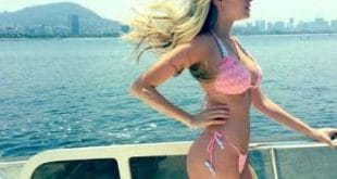 Bárbara Evans apostou em modelo cortininha, com uma parte de cima que cobria boa parte dos seios; para a parte de baixo, ela ficou com a calcinha tradicional, com amarrações nas laterais