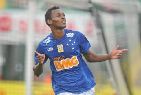 Marquinhos abriu o placar ainda na primeira etapa