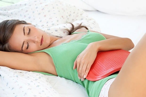 Saúde - Cólica menstrual e dor de cabeça são piores dores para elas