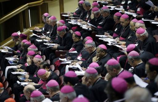 Europa - Homossexuais têm dons e qualidades, segundo documento do Vaticano