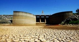 Brasil - Nível de água dos principais reservatórios é inferior ao de 2001