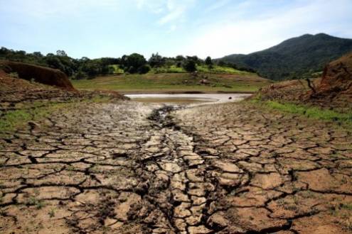 Brasil - Sistema Cantareira fica abaixo de 6%