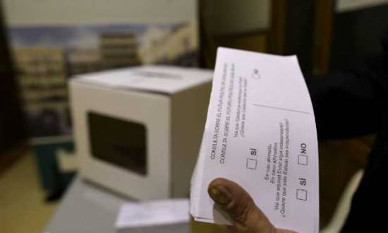 Texto denuncia o que diz ser um “ato simulado de democracia” que “mutila” os direitos políticos dos cidadãos