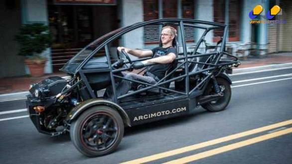 Motor - Carro de três rodas Arcimoto SRK quer popularizar veículos baratos no mundo
