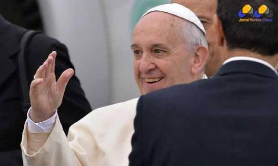 Papa Francisco inicia visita de três dias à Turquia