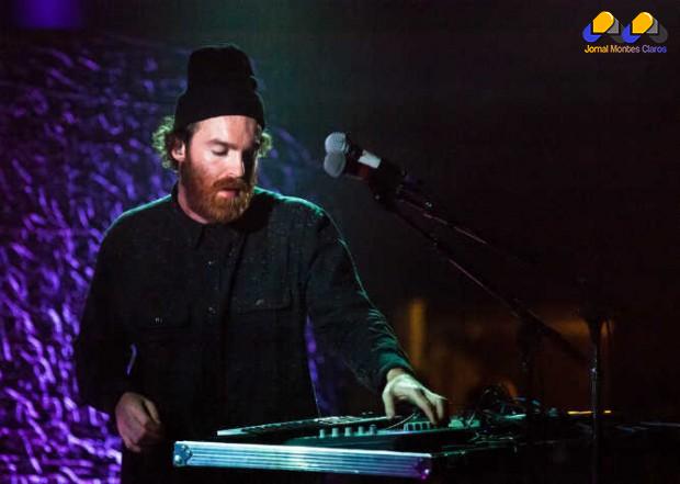 O músico Chet Faker faz o estereótipo lumberssexual