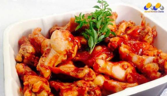 Coxinhas de frango picantes são uma ótima pedida de aperitivo para receber os amigos em casa!