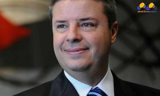 Um sinal do prestígio de Anastasia e de seu peso político foi o volume que ele recebeu de doações na campanha pelo Senado: R$ 17,7 milhões