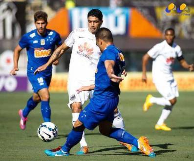 Brasileirão 2014 - Cruzeiro vence Santos na Vila e se aproxima do título