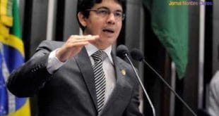 Randolfe Rodrigues | Foto: Agência Senado