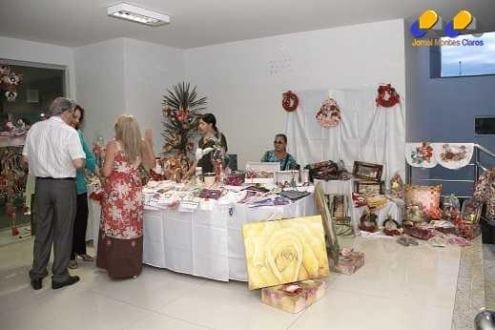 Montes Claros - Bazar Solidário na Associação Presente vende artigos natalinos neste fim de semana