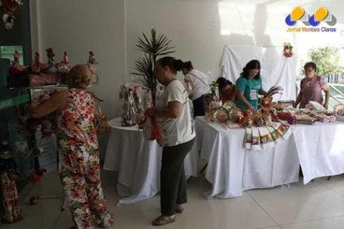 Montes Claros - Bazar Solidário na Associação Presente vende artigos natalinos neste fim de semana