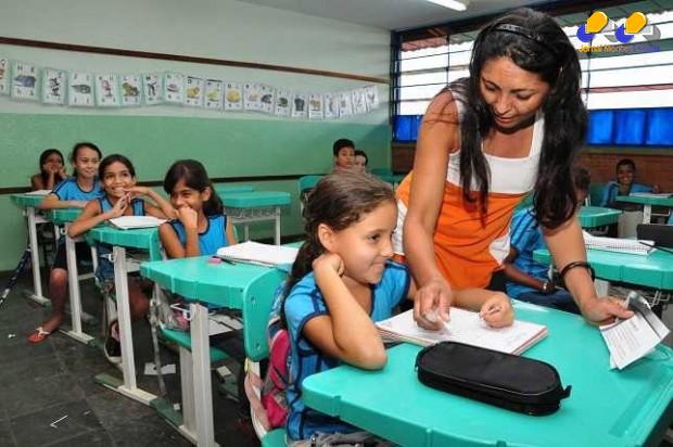 Montes Claros - Lei altera Estatuto dos profissionais do Magistério de Montes Claros