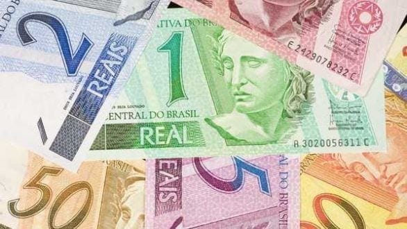 Aumento de R$ 64 do salário mínimo