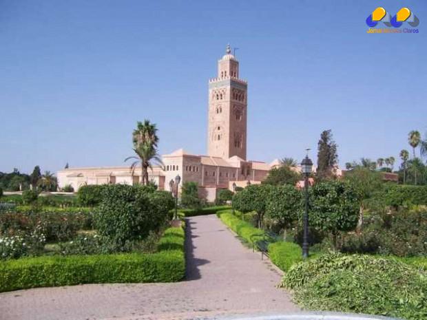 moroccomarrakechkoutoubiamosquefromgardenwikipedia (jornalmontesclaros)
