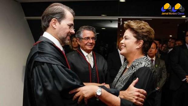 Dilma assina aumento do salário para ministros do STF