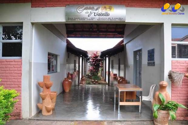Cursos - Casa do Artesão de Montes Claros está com inscrições abertas para cursos de modelagem em cerâmica e de confecção de rabeca