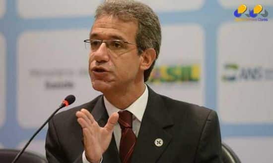 Dilma se reúne com o ministro da Saúde