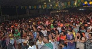 MG - Crise econômica e falta de água levam Itabira a cancelar folia