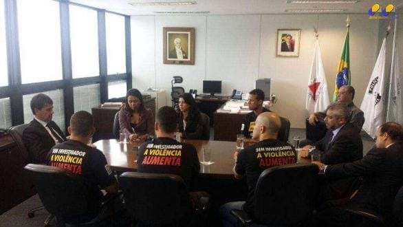 MG - Grupo de excedentes do concurso de investigador se reúnem com chefe de polícia e deputado federal Laudívio Carvalho