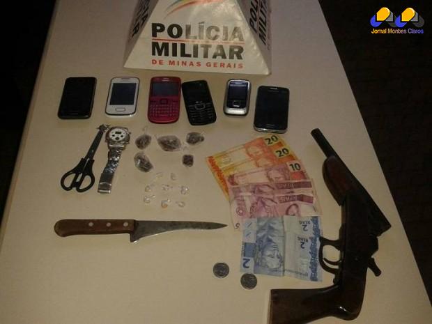 Norte de Minas - PM prende acusados de tráfico e porte de arma em Bocaiúva