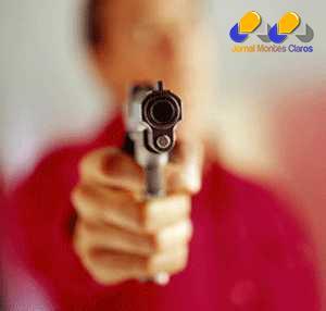 Norte de Minas - Jovem de 21 anos afirma ter sido baleado por um vereador de em Verdelândia