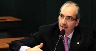 Eduardo Cunha é eleito presidente da Câmara dos Deputados. Dilma sofre derrota com Chinaglia