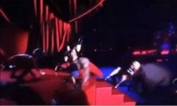 Madonna sofreu entorse na queda durante apresentação em Londres