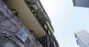 Receita já analisou as contas de 268 pessoas físicas e jurídicas envolvidas na Lava Jato, que investiga corrupção na Petrobras Foto: Sergio Moraes / Reuters