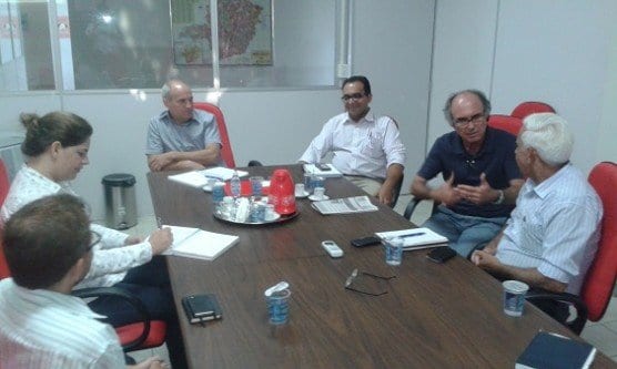 Prefeitura de Montes Claros incentiva supermercados e mercearias locais a venderem para o município‏